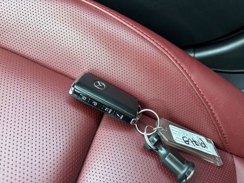 Used 2025 MAZDA MAZDA3 s image 22