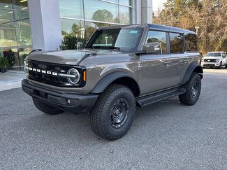 New 2025 Ford Bronco Outer Banks w/ Sasquatch Package video 1