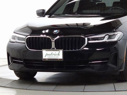 Used 2023 BMW 530i xDrive w/ Convenience Package image 3