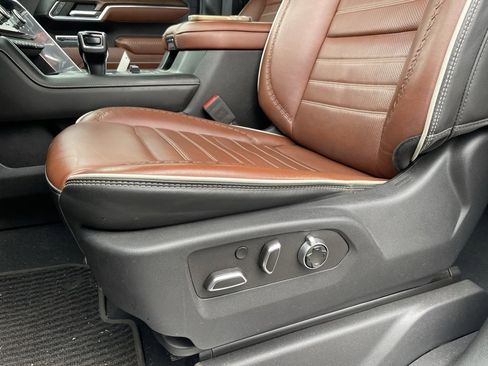 Used 2023 GMC Sierra 1500 Denali Ultimate image 12