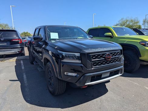 Used 2022 Nissan Frontier Pro-X w/ Technology Package image 3