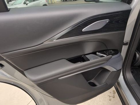 New 2026 Cadillac Lyriq Premium Luxury image 10