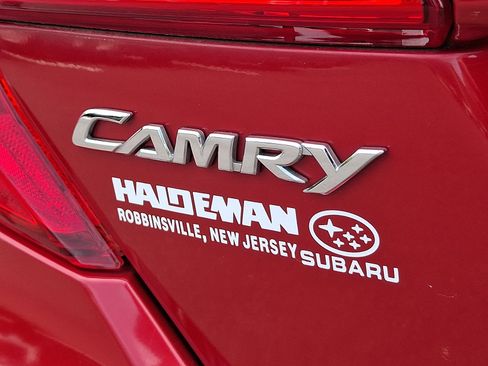 Used 2014 Toyota Camry SE FWD image 27