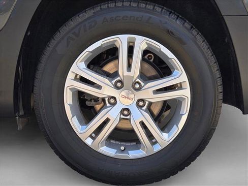 Used 2020 GMC Terrain SLE FWD image 22