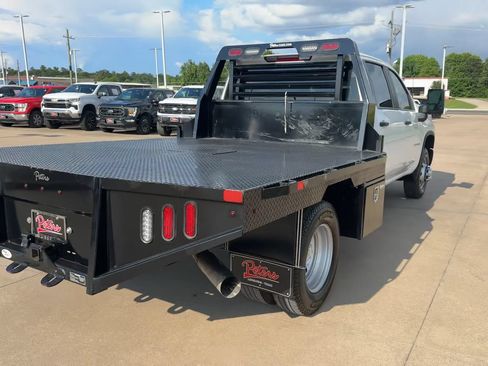 Used 2025 Chevrolet Silverado 3500 W/T AWD/4WD image 8
