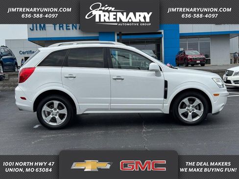 Used 2013 Chevrolet Captiva Sport LTZ FWD image 1