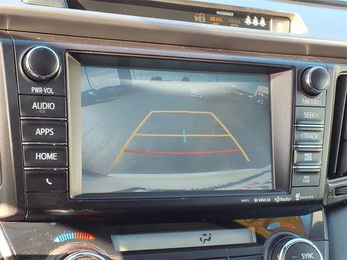 Used 2018 Toyota RAV4 Limited image 41