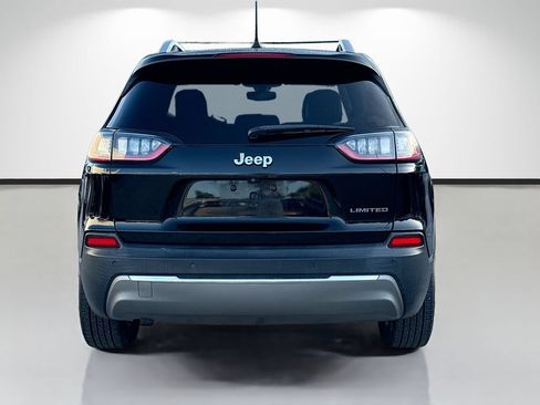 Used 2019 Jeep Cherokee Limited FWD image 4