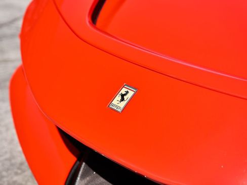 Used 2025 Ferrari SF90 Spider AWD/4WD image 8