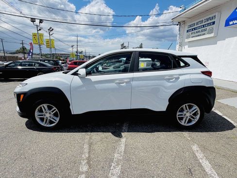 Used 2018 Hyundai Kona SE AWD/4WD image 2