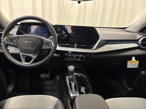 New 2026 Chevrolet Trax LT image 20