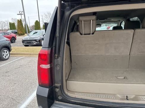 Used 2017 Chevrolet Tahoe LT image 12