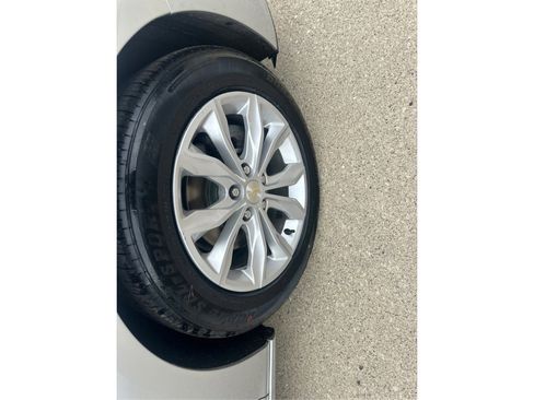 Used 2021 Chevrolet Malibu LT image 17