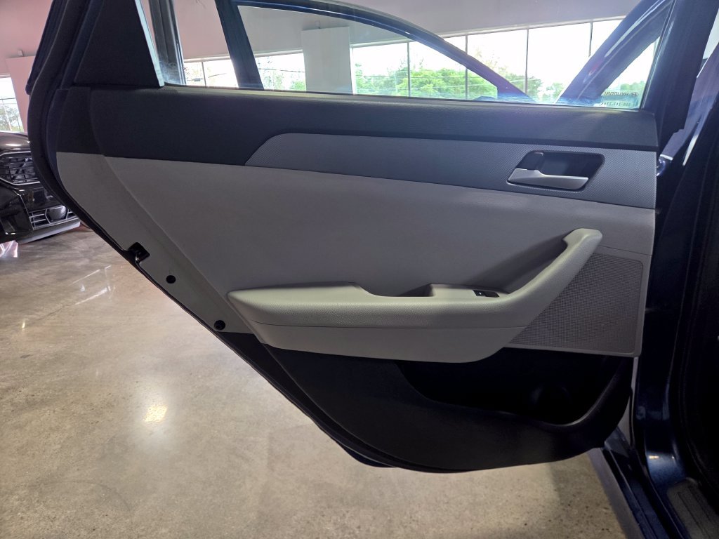 Used 2018 Hyundai Sonata SE FWD image 14