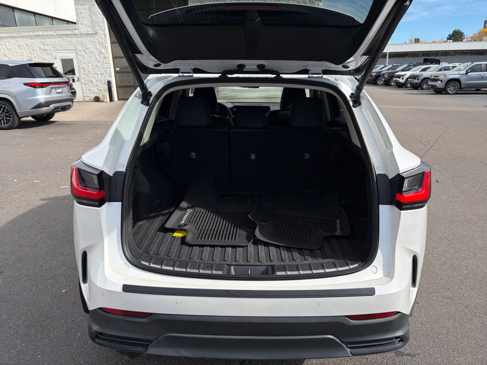 Used 2025 Lexus NX 350h AWD w/ Accessory Package (2T) image 32