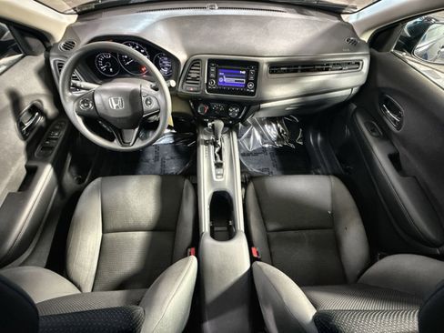 Used 2019 Honda HR-V LX image 29