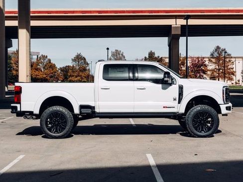 New 2026 Ford F250 Lariat w/ Black Appearance Package image 6