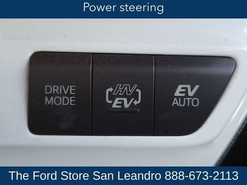 Used 2017 Toyota Prius Prime Premium FWD image 22