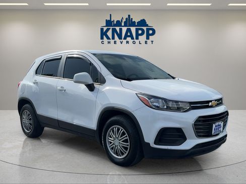 Used 2018 Chevrolet Trax LS FWD image 7