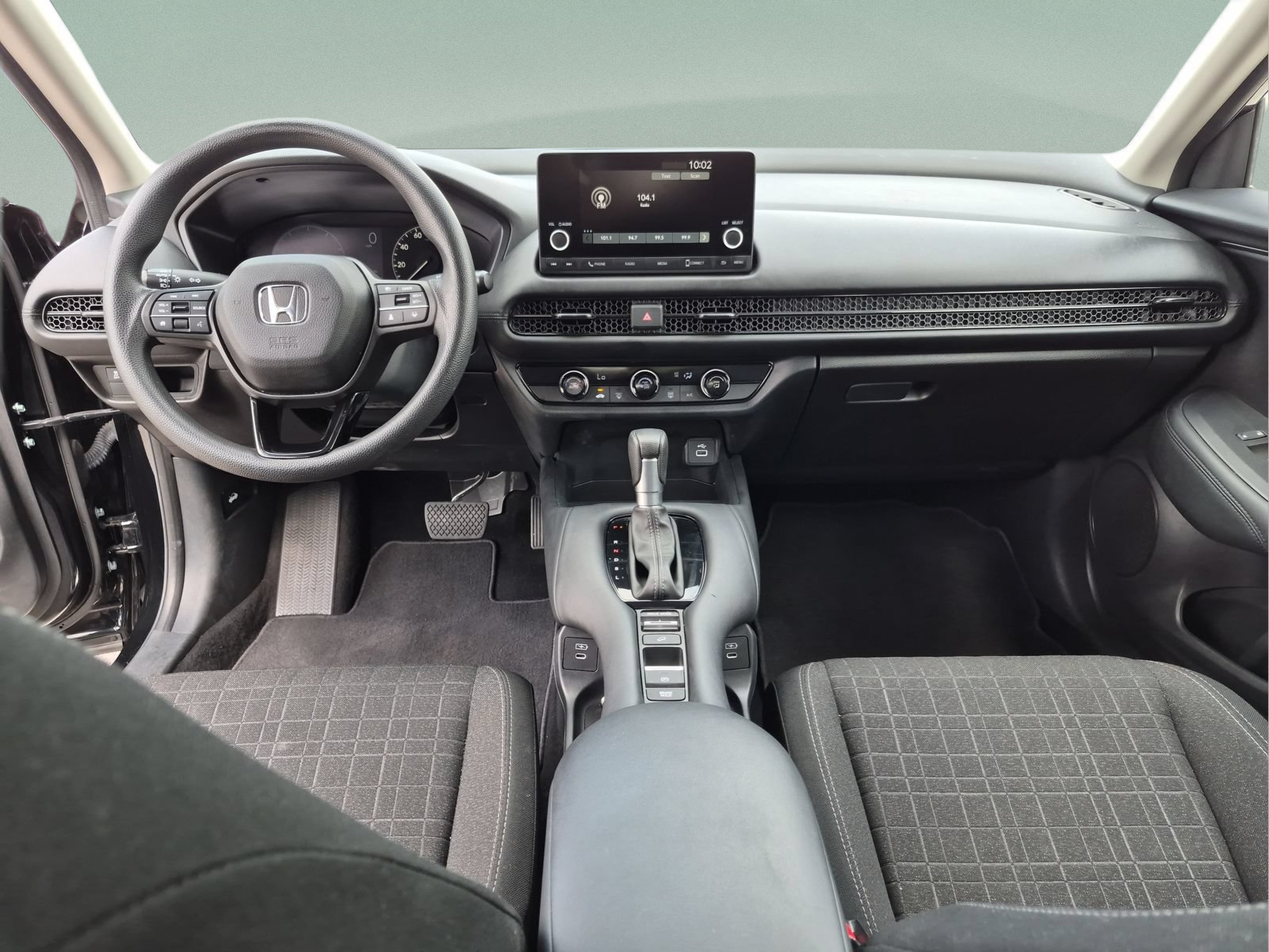 Certified 2025 Honda HR-V LX image 27