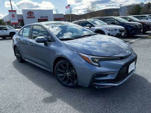 New 2026 Toyota Corolla SE FWD image 2