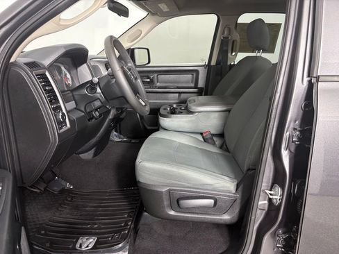 Used 2018 RAM 1500 Express w/ Express Value Package AWD/4WD image 15