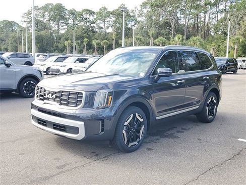 New 2025 Kia Telluride S image 3