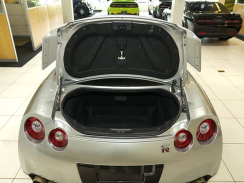 Used 2016 Nissan GT-R Premium AWD/4WD image 55