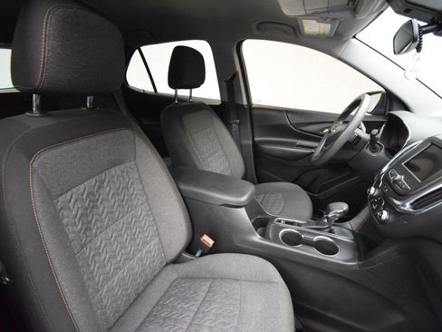 Used 2023 Chevrolet Equinox LT FWD image 17