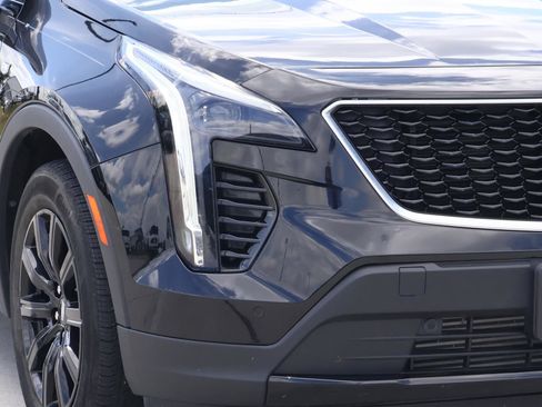 Used 2023 Cadillac XT4 Sport FWD image 9