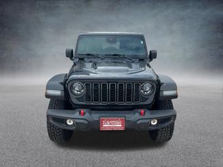 Used 2025 Jeep Wrangler Unlimited Rubicon AWD/4WD video 2