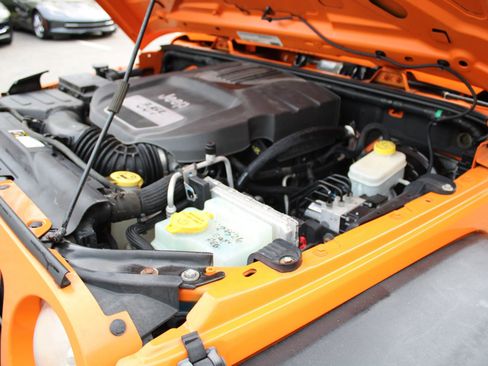 Used 2012 Jeep Wrangler Sport w/ Connectivity Group image 30