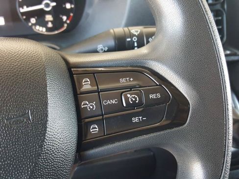 Used 2024 RAM ProMaster 2500 w/ Convenience Group FWD image 17