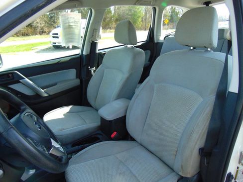 Used 2017 Subaru Forester 2.5i w/ Alloy Wheel Package AWD/4WD image 8