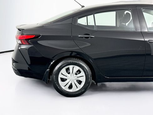 Used 2020 Nissan Versa S FWD image 43