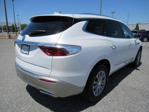 Used 2022 Buick Enclave Essence FWD image 7