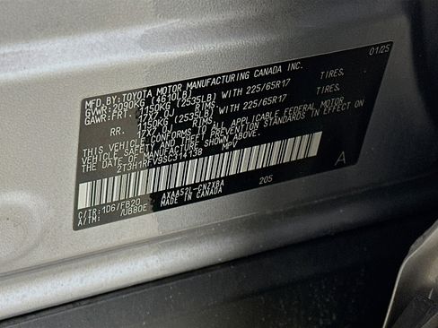 Used 2025 Toyota RAV4 LE image 12