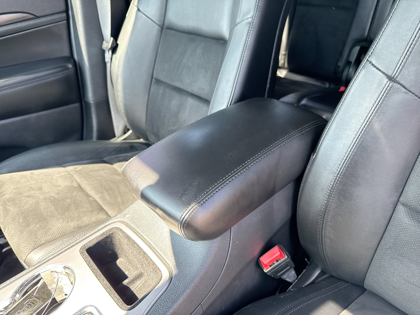 Used 2022 Jeep Grand Cherokee Laredo X RWD image 21
