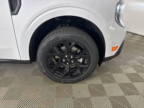 New 2025 Ford Maverick XLT w/ XLT Luxury Package image 29