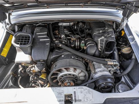 Used 1995 Porsche 911 Carrera 4 image 20