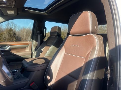 Used 2024 GMC Sierra 1500 Denali image 16