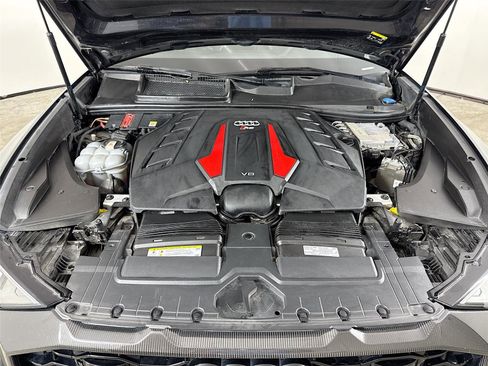 Used 2021 Audi RS Q8 w/ Carbon Optic Package AWD/4WD image 33