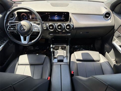 Used 2023 Mercedes-Benz GLA 250 4MATIC image 11
