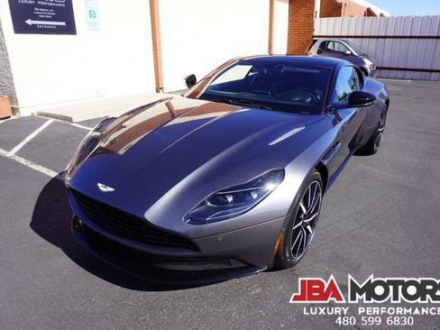 Used 2020 Aston Martin DB11 Coupe image 20