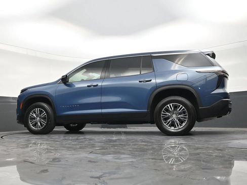 Used 2024 Chevrolet Traverse LS FWD image 22