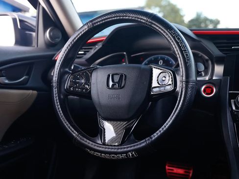 Used 2016 Honda Civic Touring image 29
