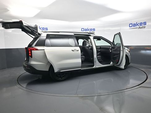 New 2026 Kia Carnival SX w/ SX Dark Edition Package image 57