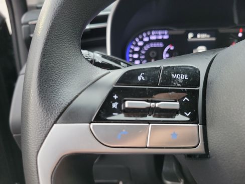 Certified 2024 Hyundai Tucson SE image 7