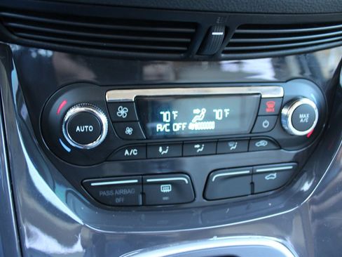 Used 2014 Ford Escape Titanium image 24