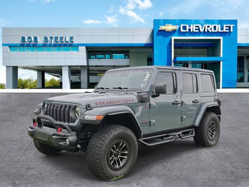 Used 2024 Jeep Wrangler Unlimited Rubicon AWD/4WD image 2